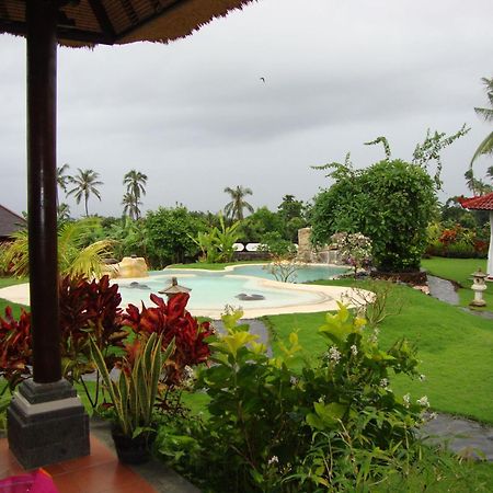 Villa Bali Pondok Jepang Ловіна Екстер'єр фото