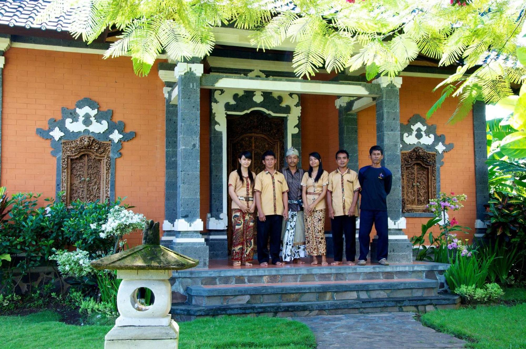 Villa Bali Pondok Jepang Ловіна Екстер'єр фото