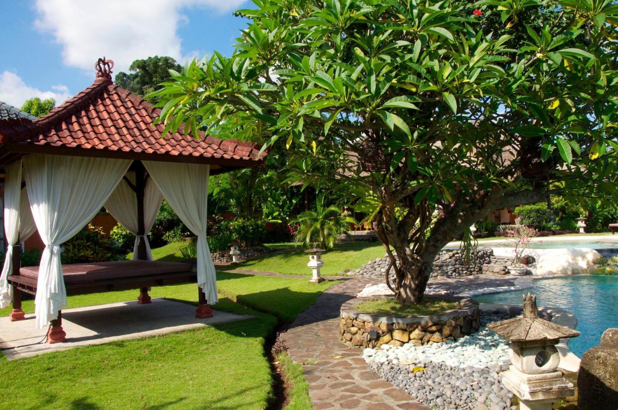 Villa Bali Pondok Jepang Ловіна Екстер'єр фото