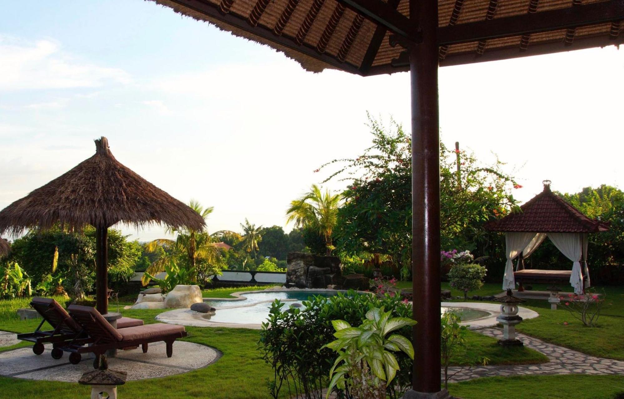 Villa Bali Pondok Jepang Ловіна Екстер'єр фото
